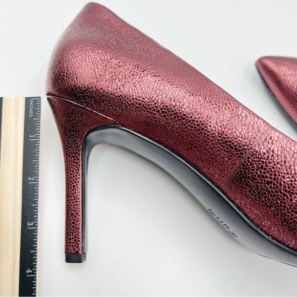 11N 11 NARROW WIDTH Naturalizer Womens Anna Metallic Cranberry Red Leather Heels - Picture 16 of 16